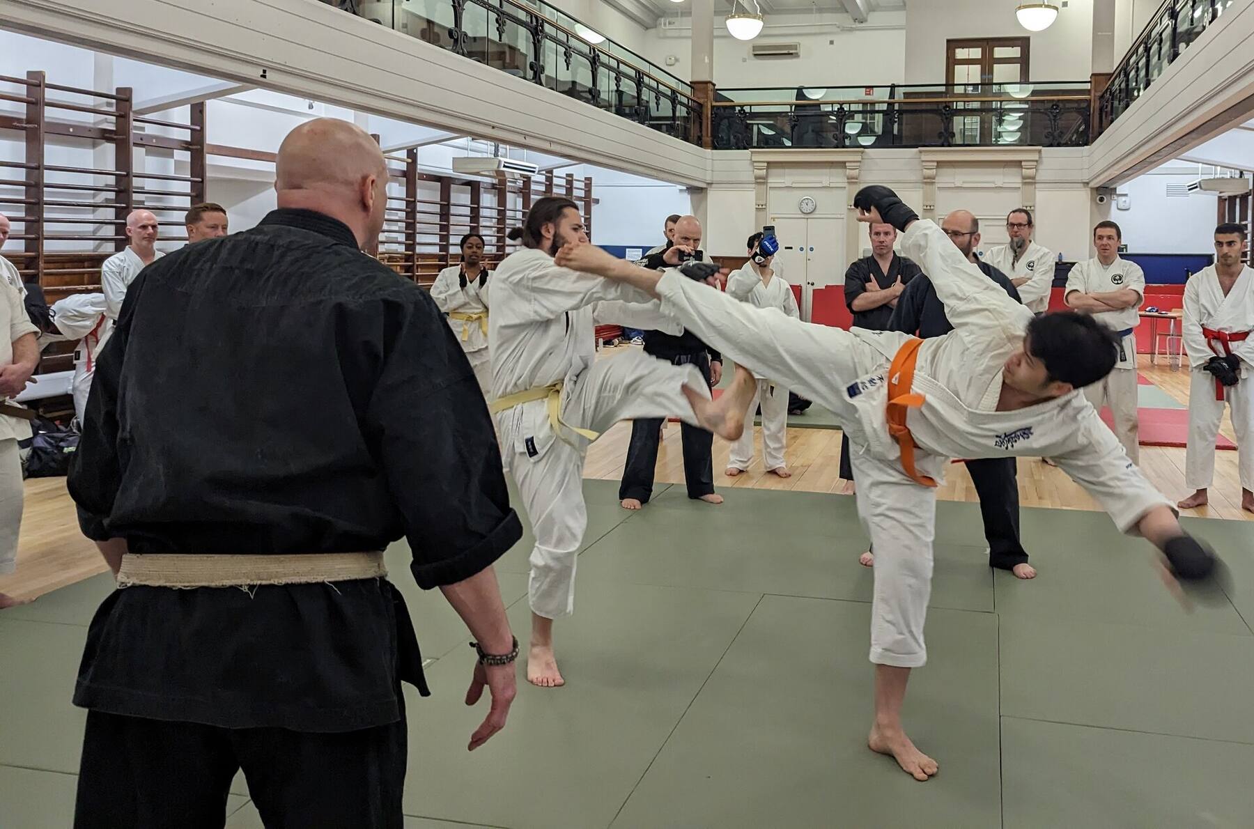 Dynamic kumite on course